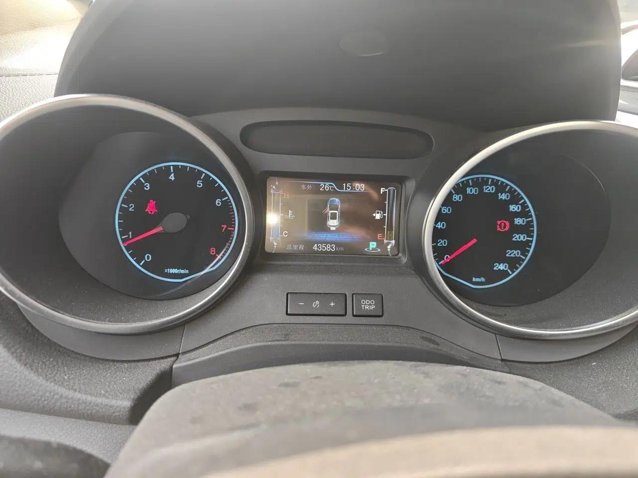 BYD Yuan 2016 1.5L Automatic Haoya Model — миниатюра 8