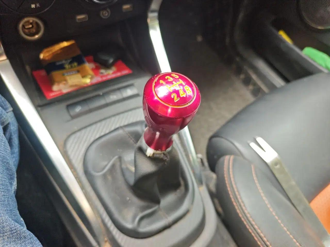 BYD Yuan 2016 1.5L Manual Luxury Model — миниатюра 15
