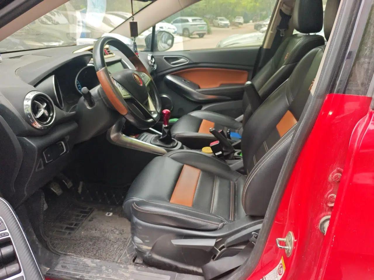 BYD Yuan 2016 1.5L Manual Luxury Model — миниатюра 16