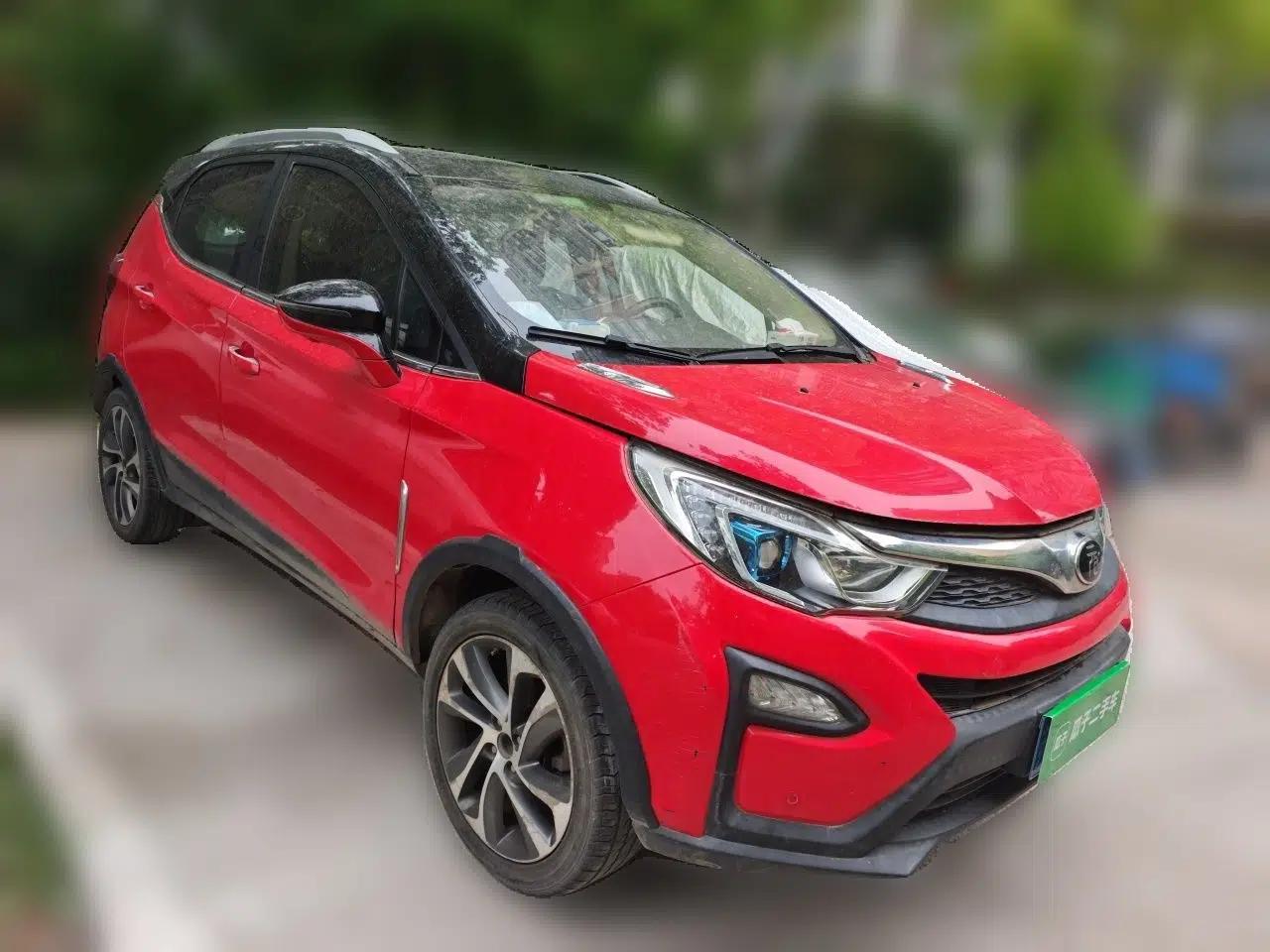 BYD Yuan 2016 1.5L Manual Luxury Model — миниатюра 3