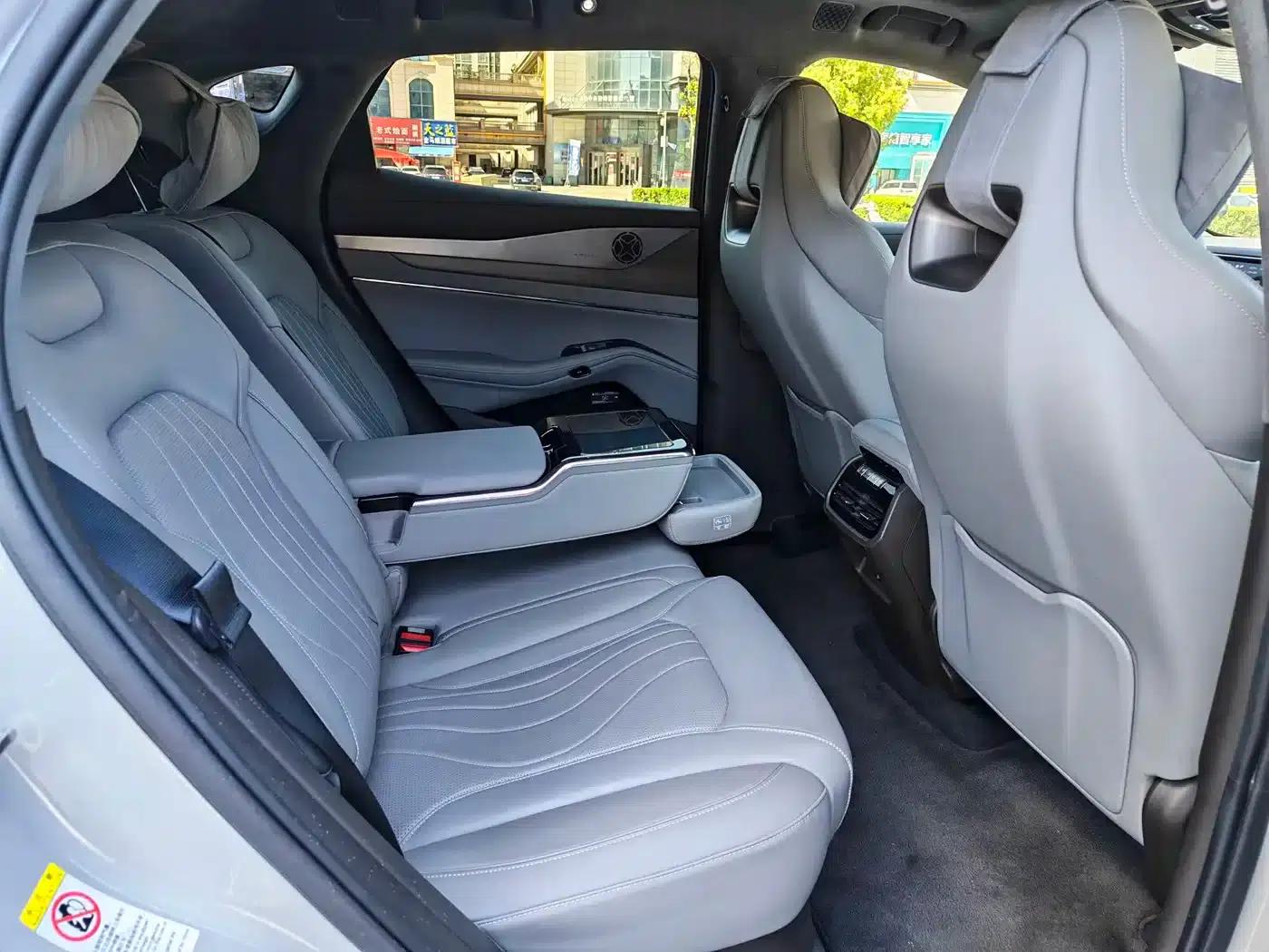 Denza N7 2024 630 AWD Intelligent Driving Max Edition — миниатюра 15