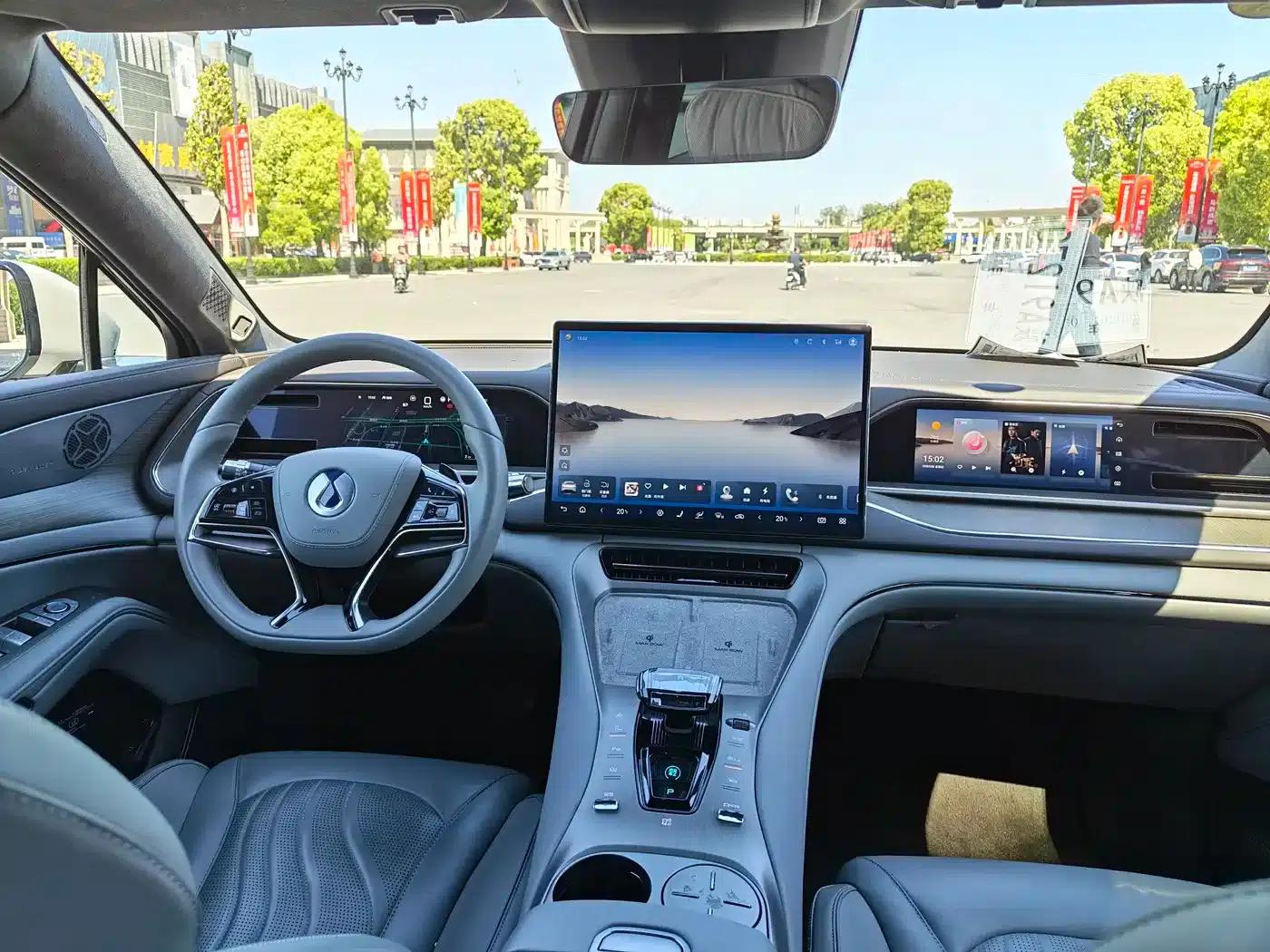 Denza N7 2024 630 AWD Intelligent Driving Max Edition — миниатюра 16