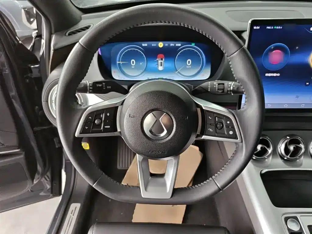Denza X 2020 PHEV Sport Edition — миниатюра 11