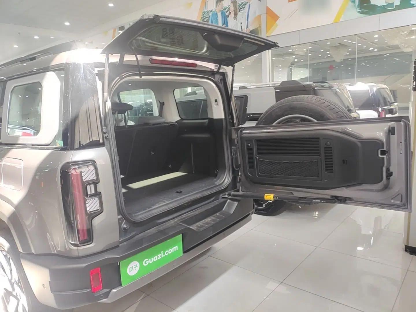 BAIC Off-Road BJ40 Electric Drive 2025 Advanced Edition — миниатюра 22