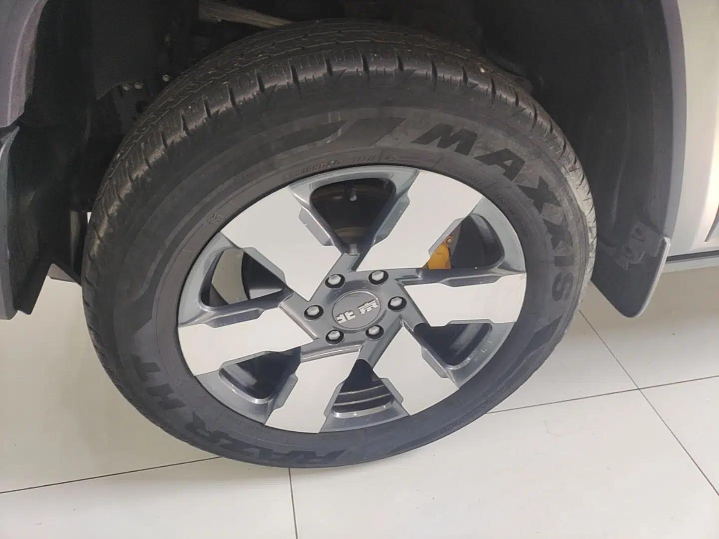 BAIC Off-Road BJ40 Electric Drive 2025 Advanced Edition — миниатюра 8