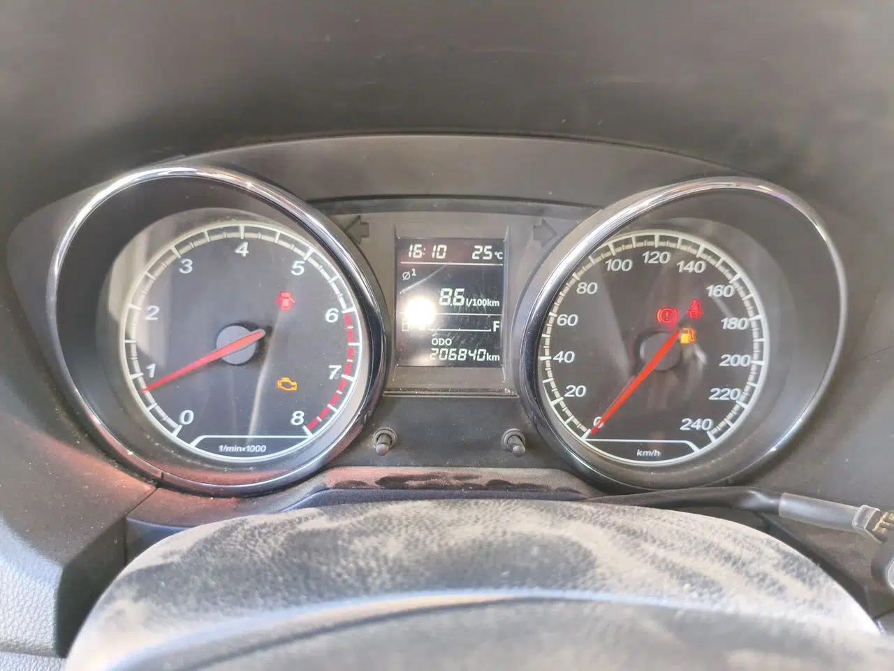 Bestune B30 2017 1.6L Manual Luxury Edition — миниатюра 12