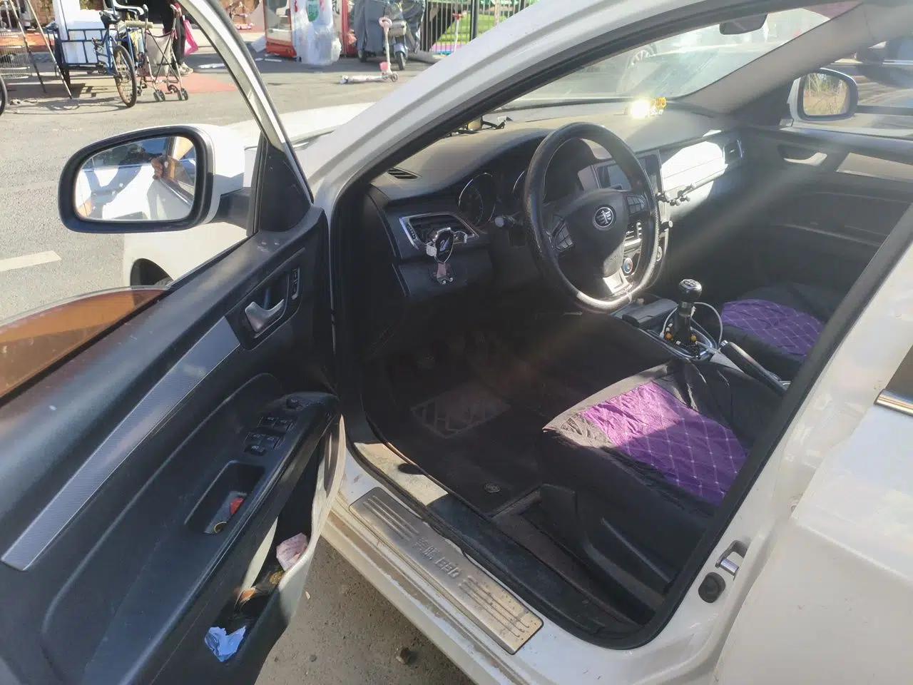 Bestune B30 2017 1.6L Manual Luxury Edition — миниатюра 17