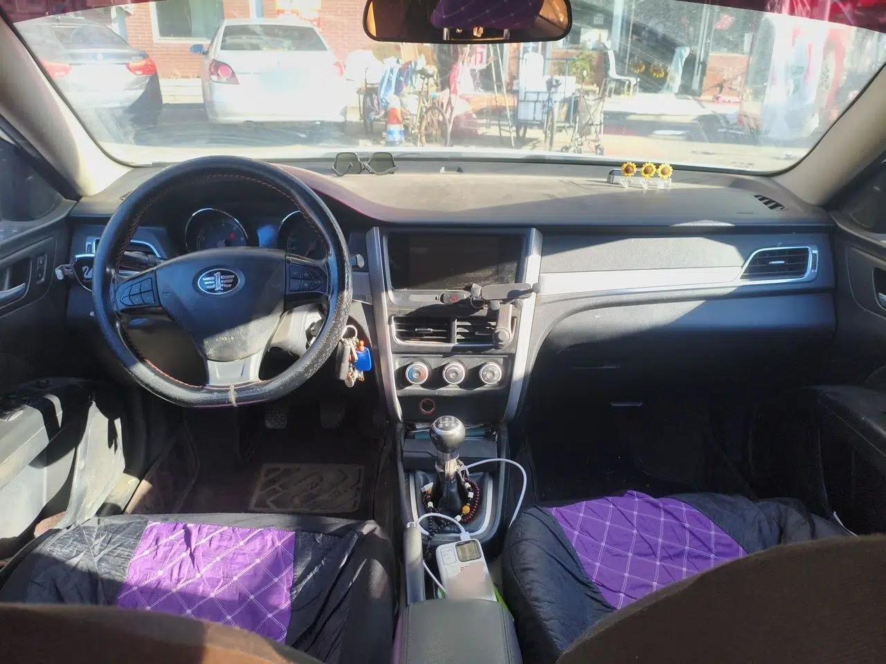Bestune B30 2017 1.6L Manual Luxury Edition — миниатюра 10