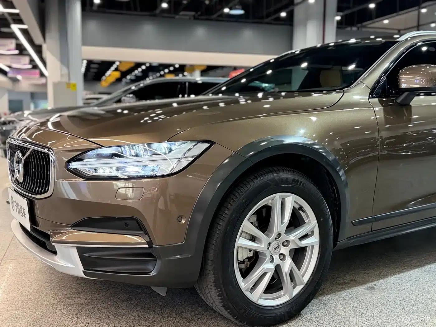 2017 Volvo V90 Cross Country T5 AWD Smart Edition — миниатюра 11