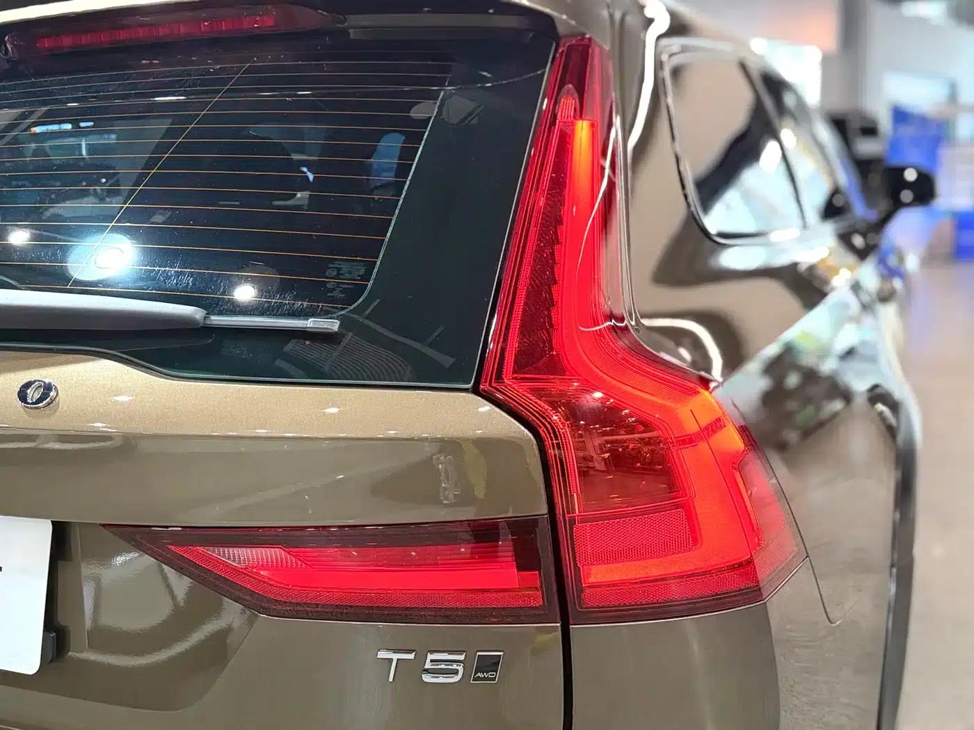 2017 Volvo V90 Cross Country T5 AWD Smart Edition — миниатюра 13
