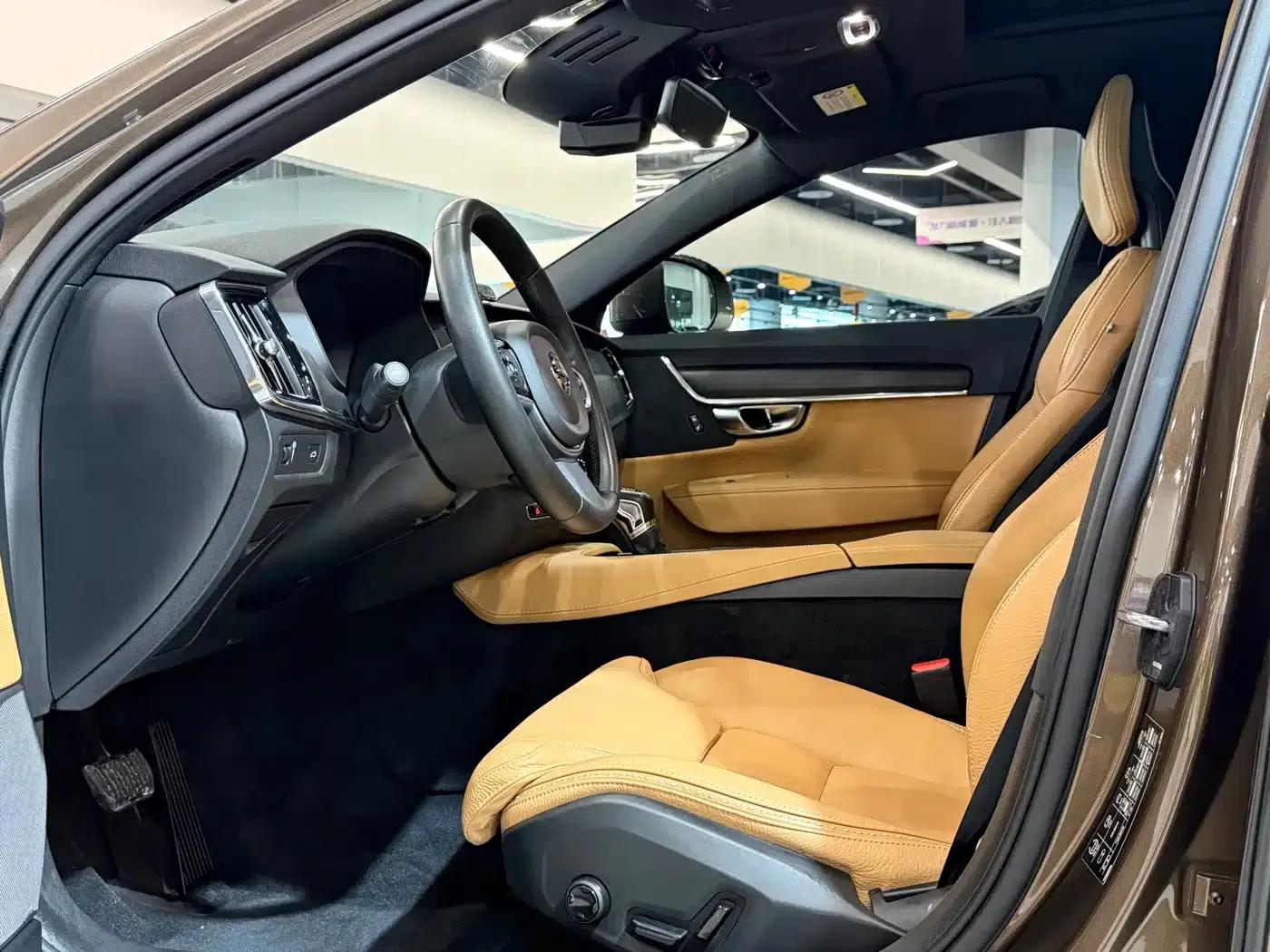2017 Volvo V90 Cross Country T5 AWD Smart Edition — миниатюра 16