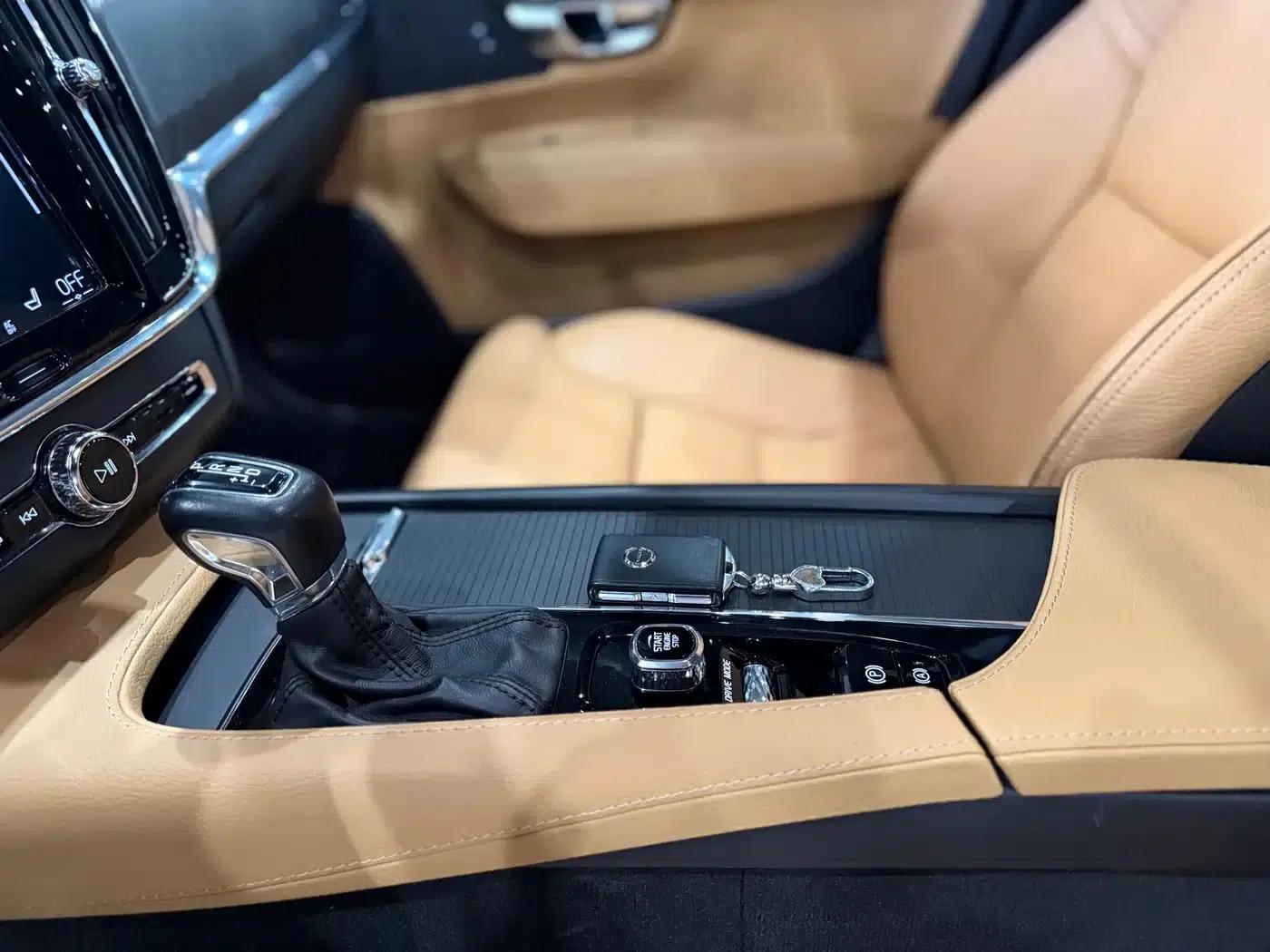 2017 Volvo V90 Cross Country T5 AWD Smart Edition — миниатюра 22