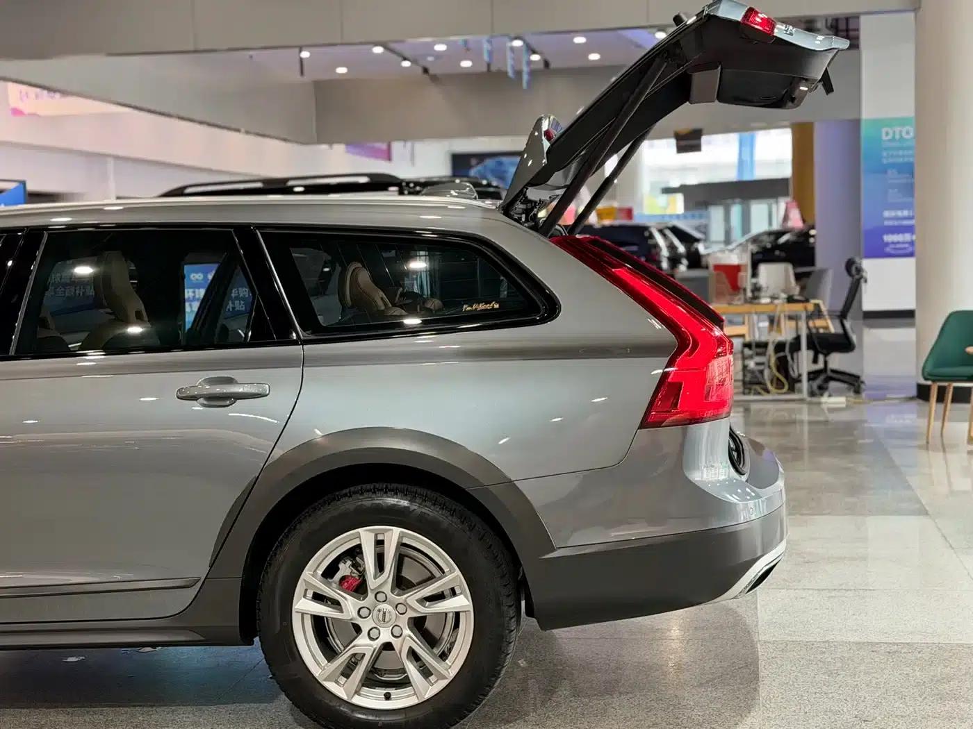 2019 Volvo V90 Cross Country T5 AWD Smart Edition (China VI Emission Standard) — миниатюра 17