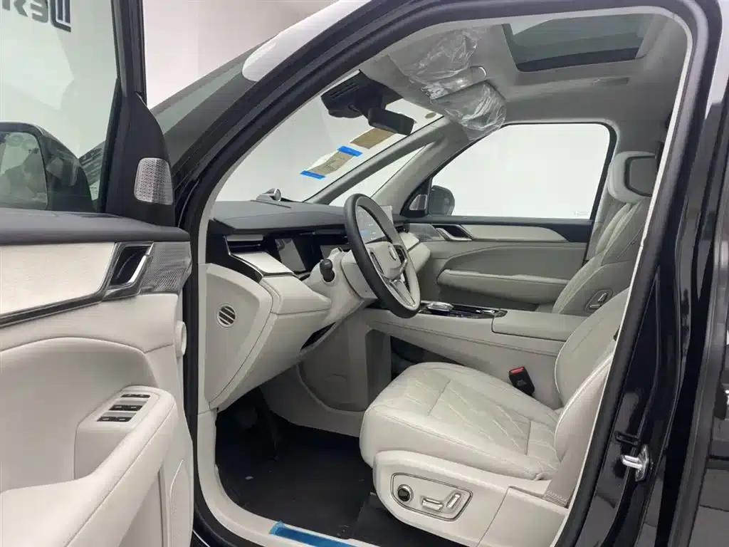Volvo EM90 2025 Ultra 6-seater — миниатюра 4
