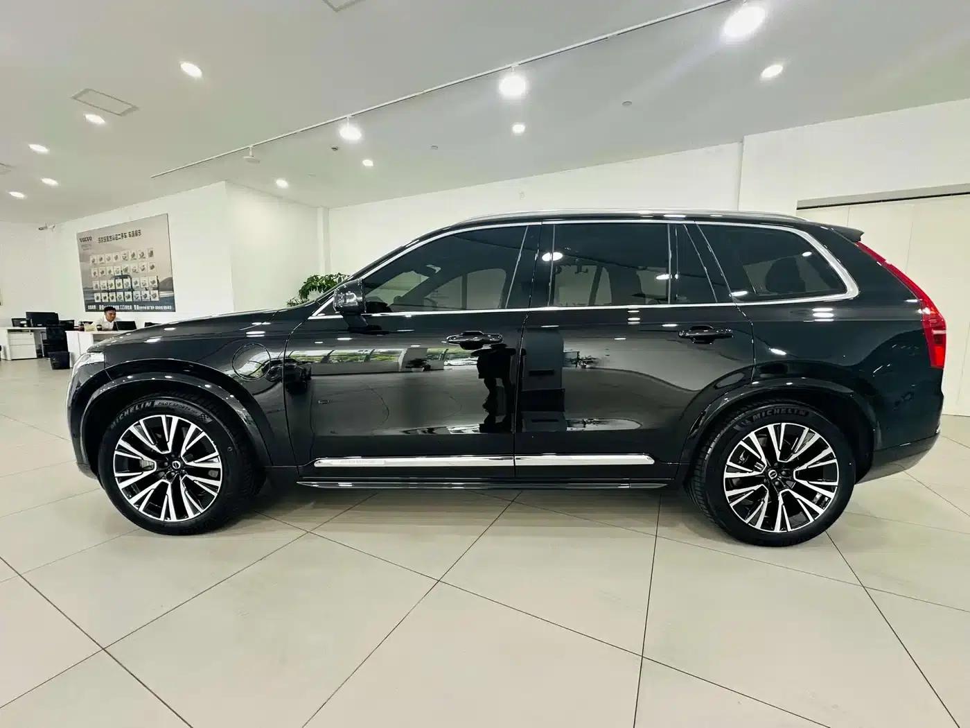 2024 Volvo XC90 Plug-in Hybrid T8 Inscription Luxury Edition (7-seater) — миниатюра 5