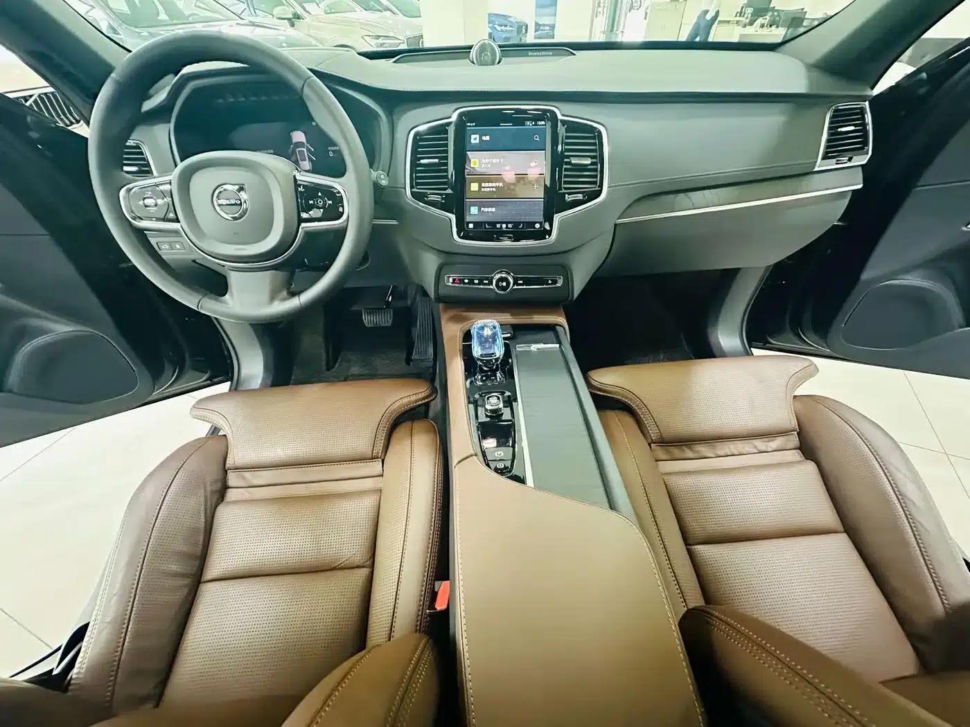 2024 Volvo XC90 Plug-in Hybrid T8 Inscription Luxury Edition (7-seater) — миниатюра 9