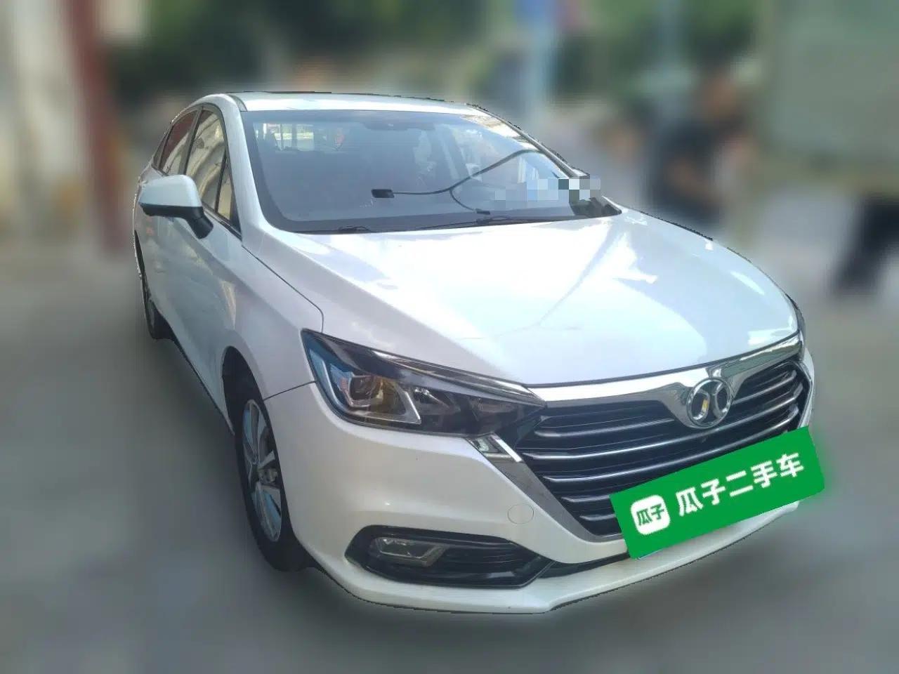 BAIC Senova D50 2018 1.5L Manual Prestige Intelligent Drive Edition — миниатюра 3