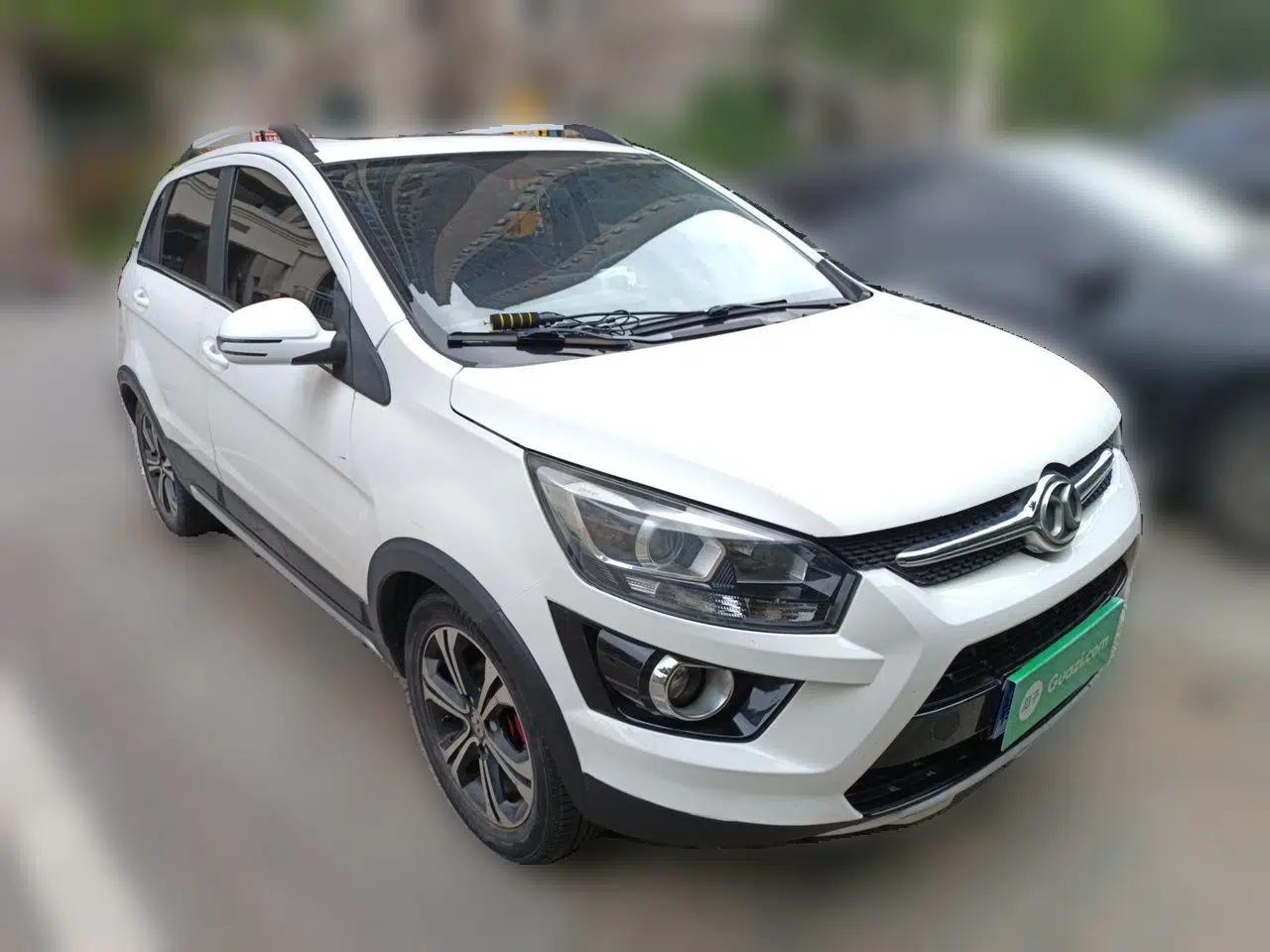 BAIC Senova X25 2015 1.5L Automatic Elite Model — миниатюра 3