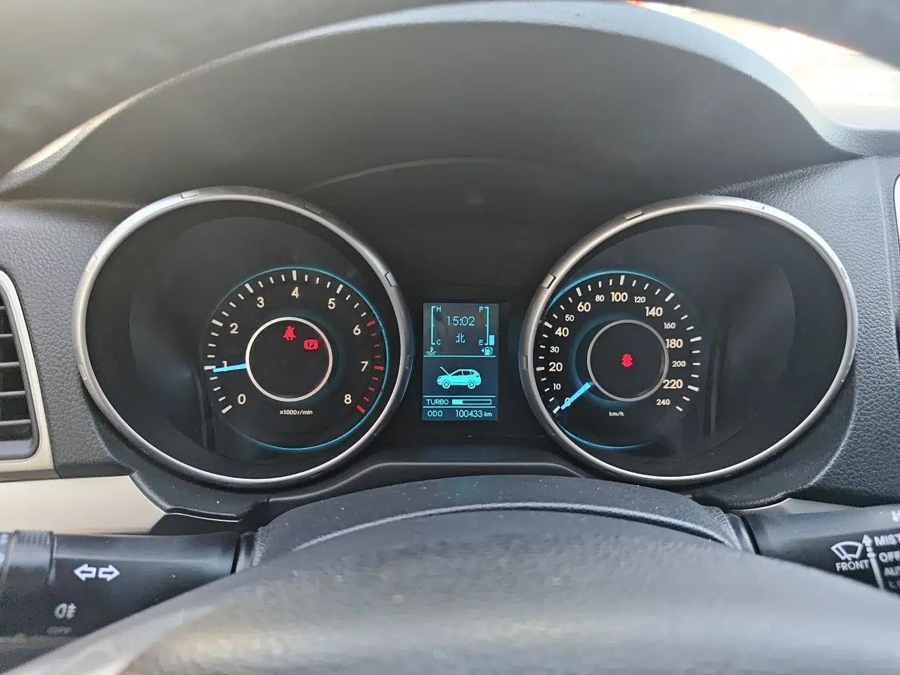 BAIC Senova X65 2015 2.0T Manual Luxury Edition — миниатюра 12