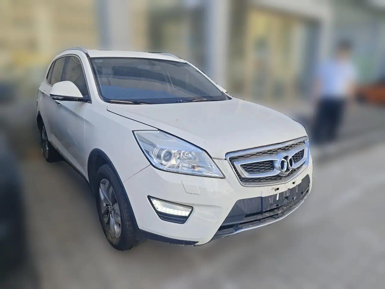 BAIC Senova X65 2015 2.0T Manual Luxury Edition — миниатюра 3