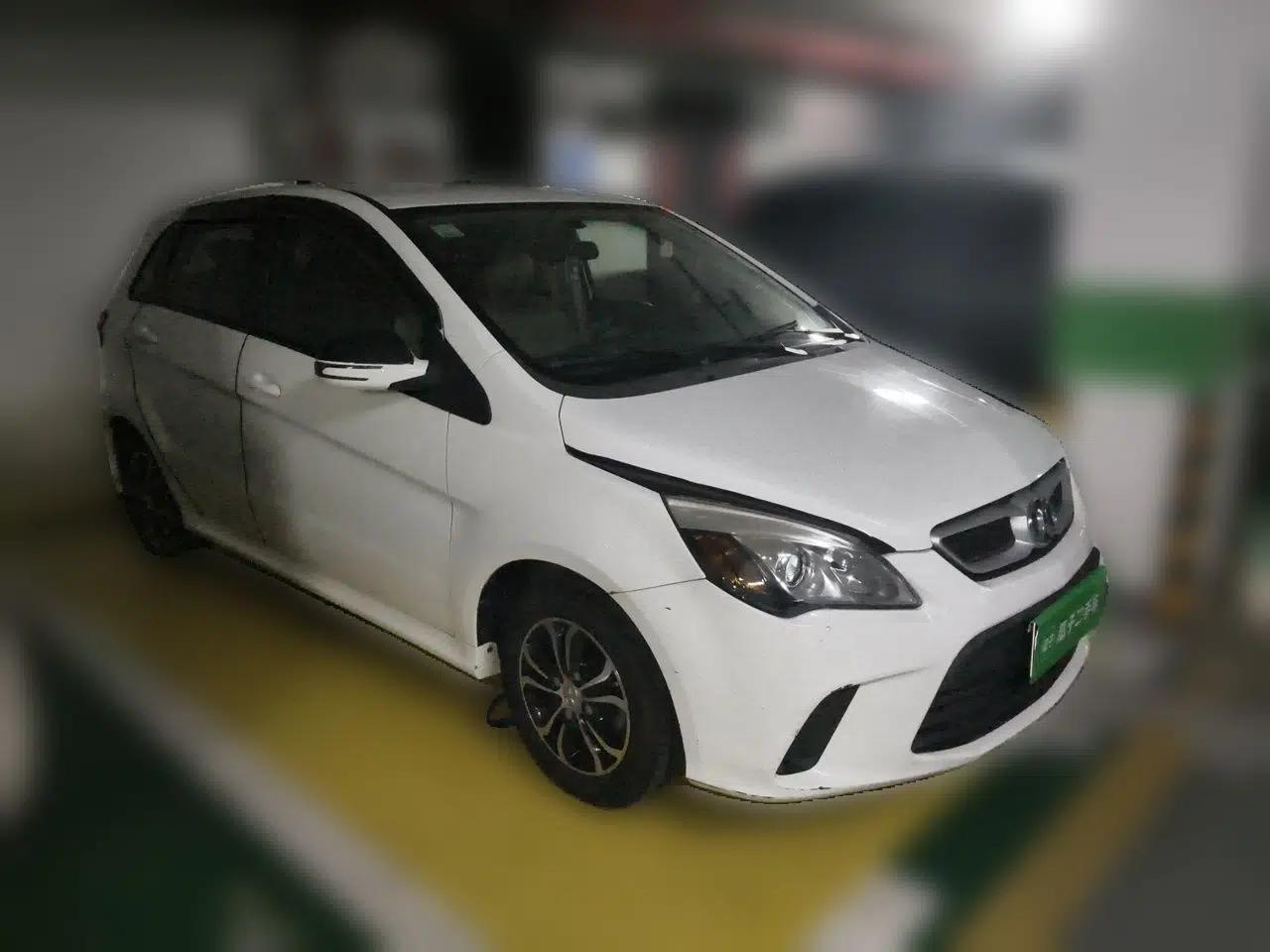 BAIC Senova D20 2015 Hatchback 1.5L Automatic Lotte Edition — миниатюра 3