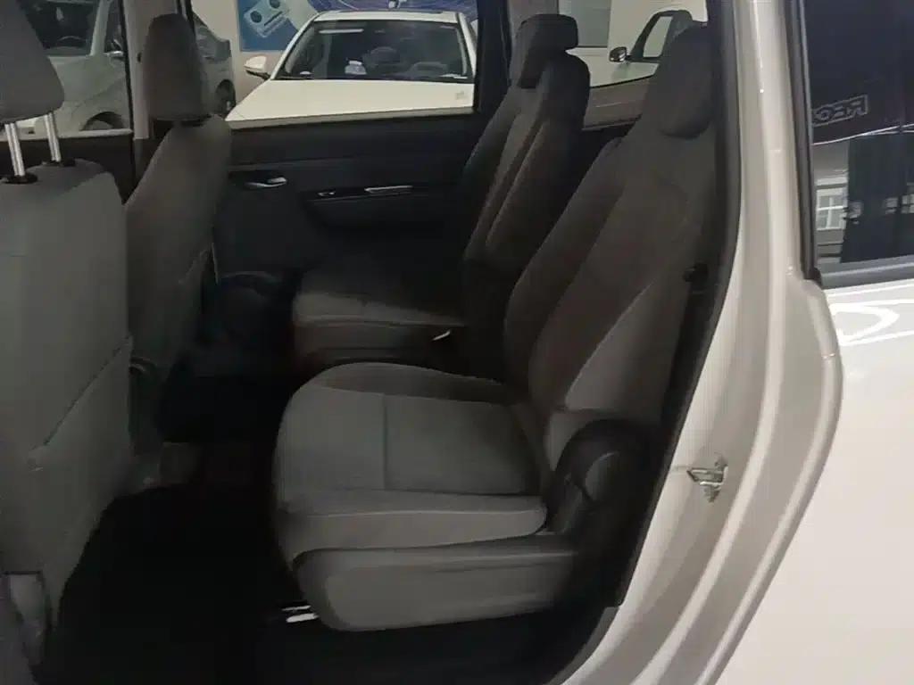 Wuling Hongguang New Energy 2025 Range-Extended Hybrid 50km Comfort Model — миниатюра 17