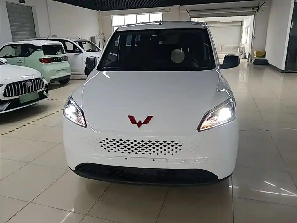 Wuling Hongguang New Energy 2025 Range-Extended Hybrid 50km Comfort Model — миниатюра 3