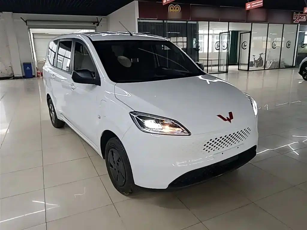 Wuling Hongguang New Energy 2025 Range-Extended Hybrid 50km Comfort Model — миниатюра 4