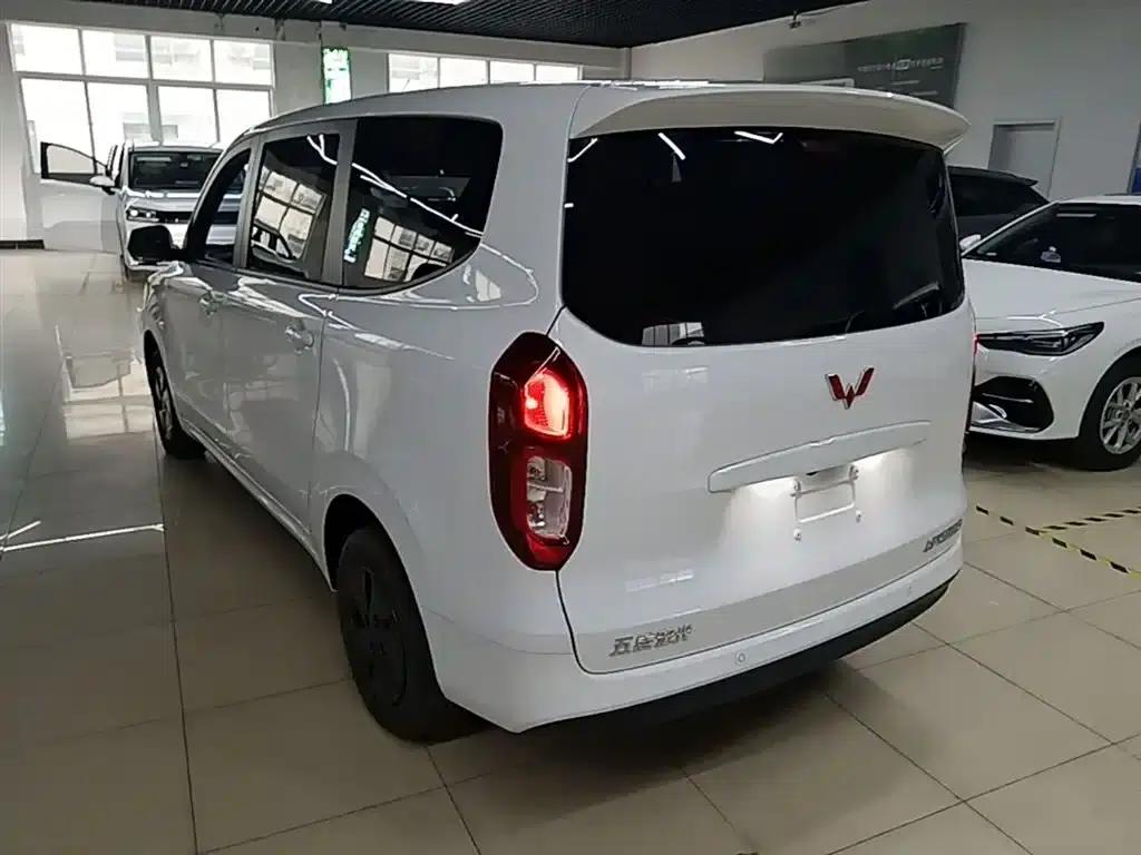Wuling Hongguang New Energy 2025 Range-Extended Hybrid 50km Comfort Model — миниатюра 5