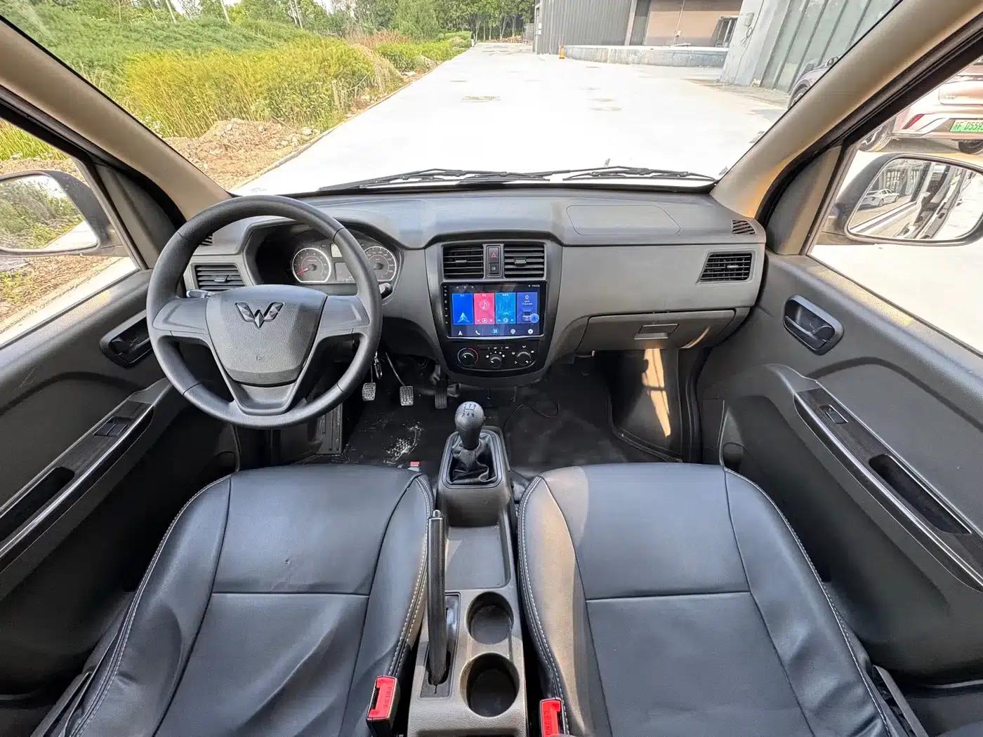 Wuling Rongguang S 2022 1.2L Standard Edition 7-Seater LSI — миниатюра 7