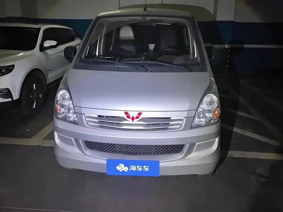 Wuling Rongguang S 2023 1.5L Basic Model 5/7 Seats — миниатюра 2