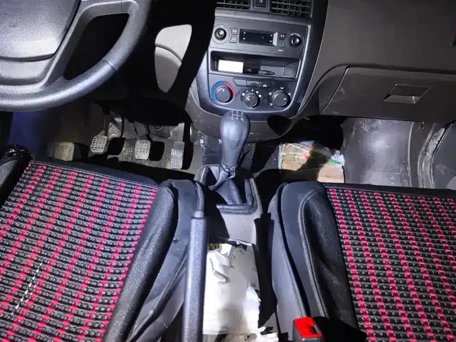 Wuling Rongguang S 2023 1.5L Basic Model 5/7 Seats — миниатюра 16