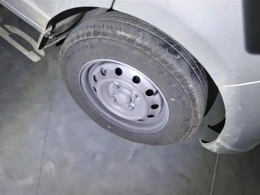 Wuling Rongguang S 2023 1.5L Basic Model 5/7 Seats — миниатюра 6