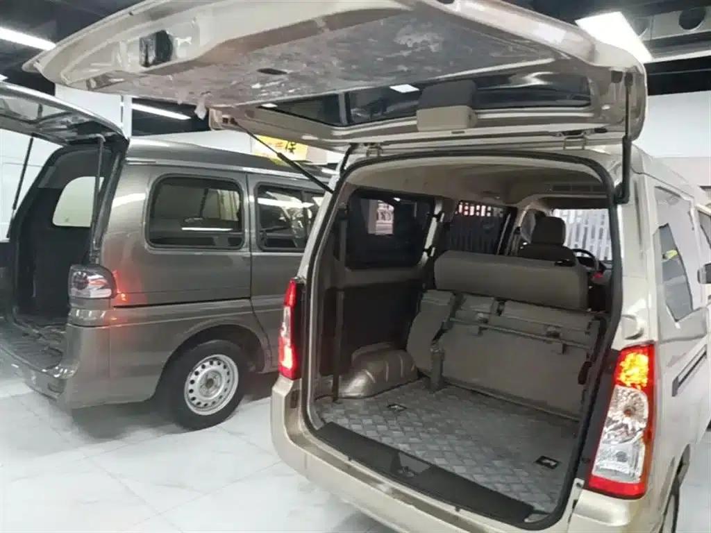 Wuling Rongguang S 2023 1.5L Basic Model 5/7 Seats — миниатюра 19