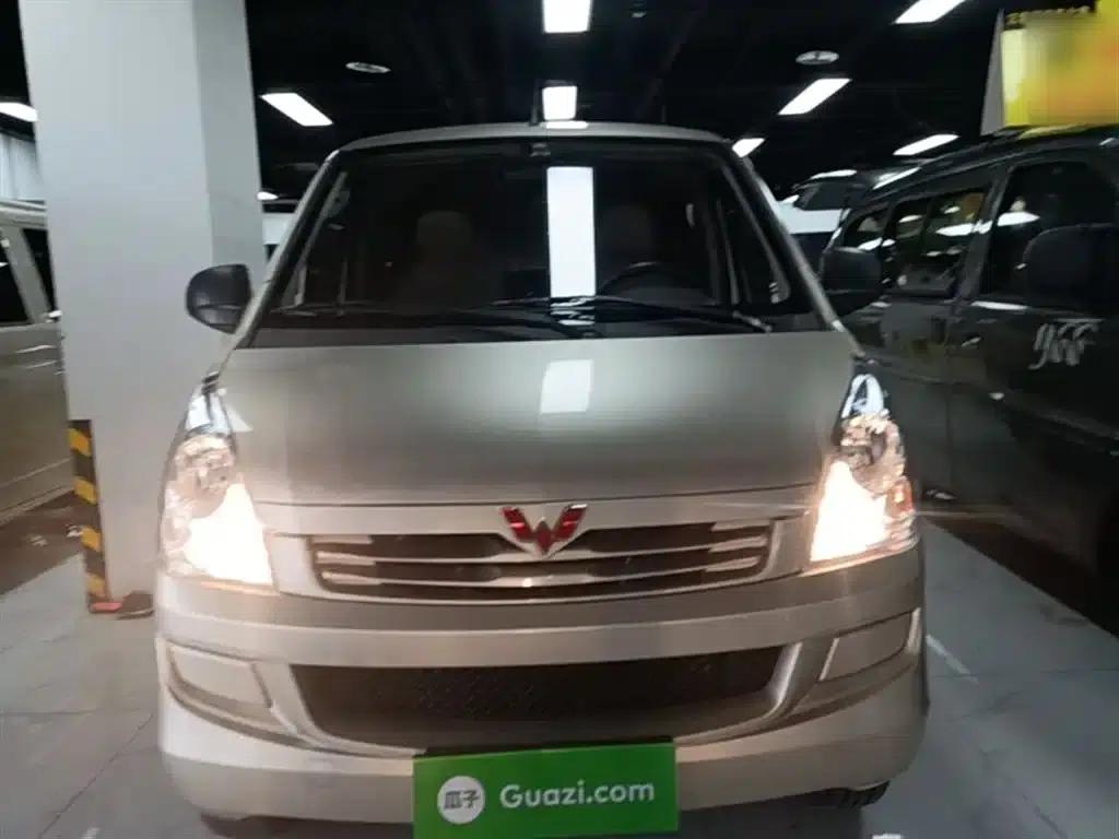 Wuling Rongguang S 2023 1.5L Basic Model 5/7 Seats — миниатюра 3