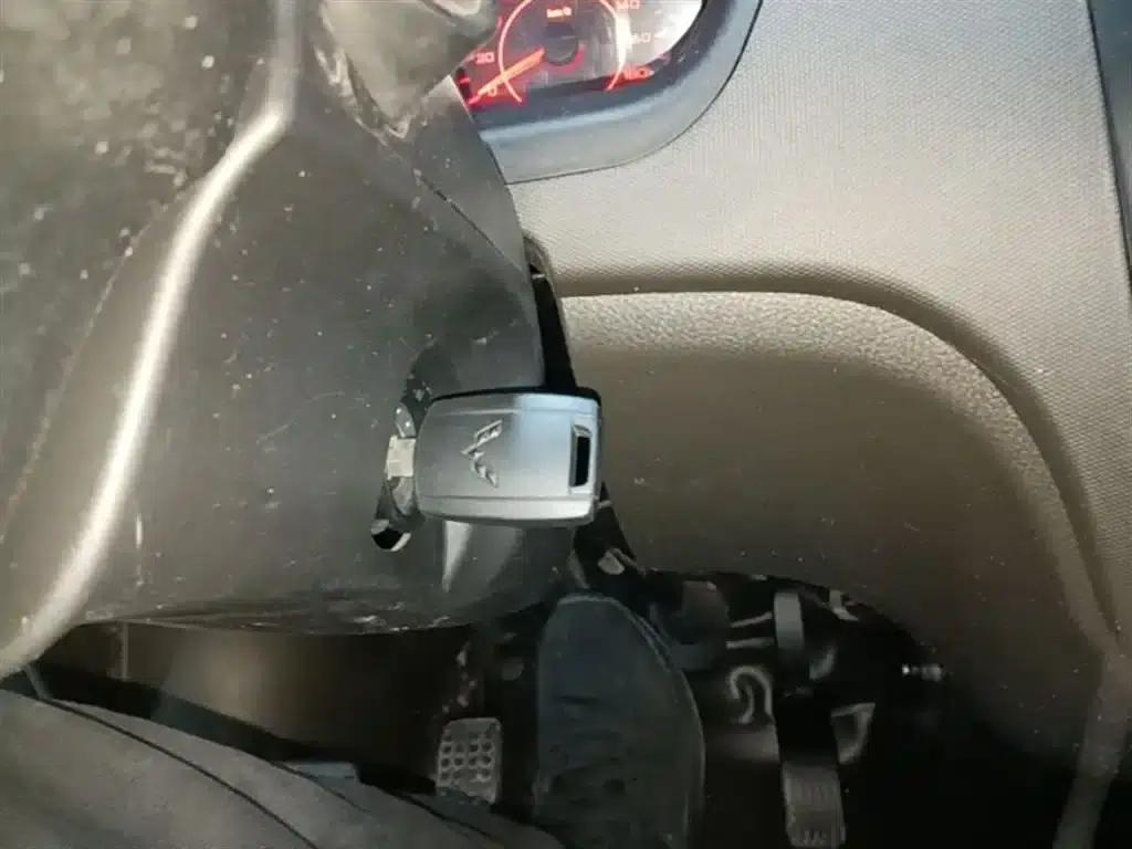 Wuling Rongguang S 2023 1.5L Basic Model 5/7 Seats — миниатюра 9