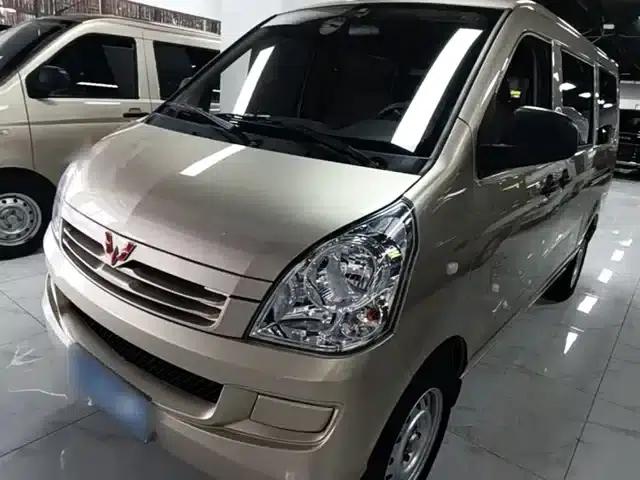 Wuling Rongguang S 2023 1.5L Basic Model 5/7 Seats