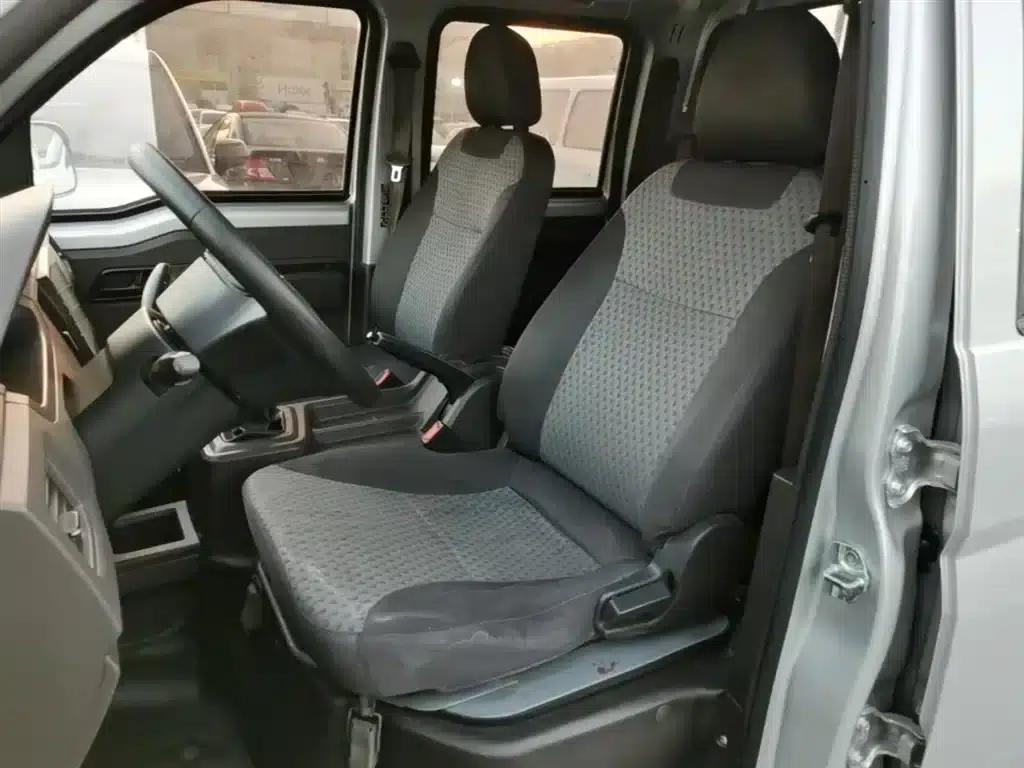Wuling Rongguang New Card 2019 Model 1.8L Double Cab National VI Emission Standard LJ479Q6 — миниатюра 15