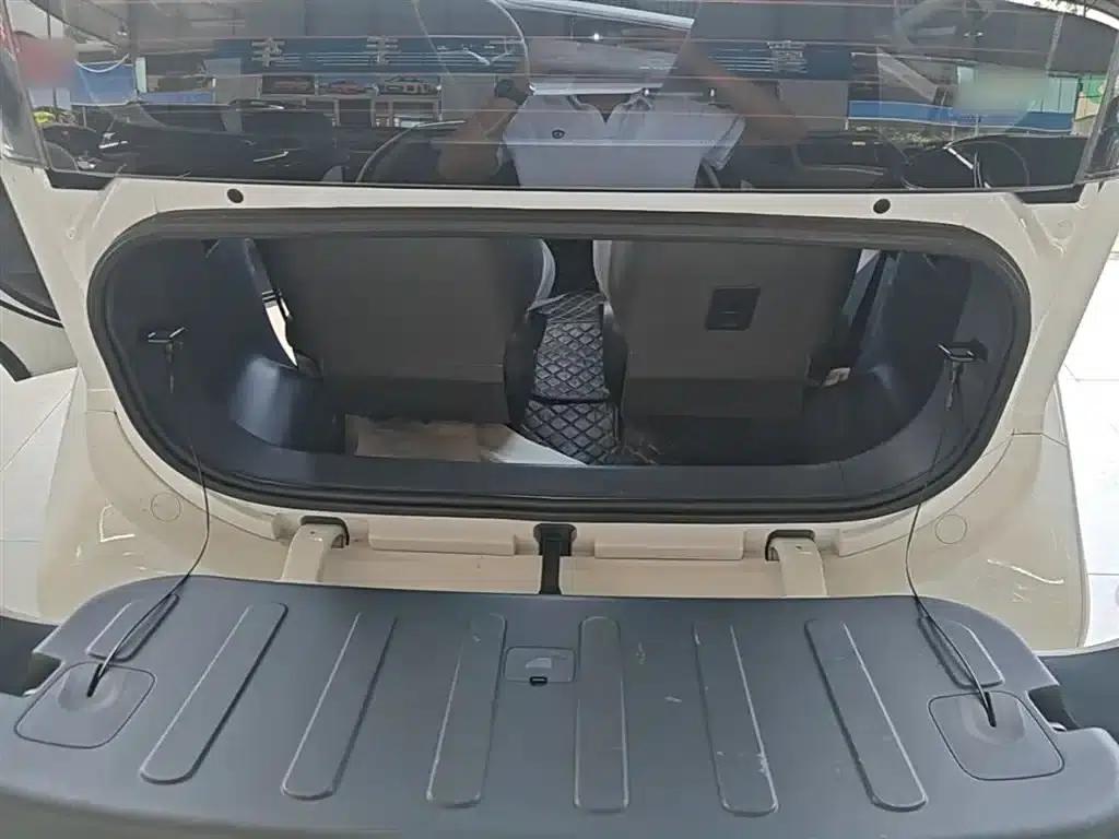 Wuling NanoEV 2021 Fun Edition — миниатюра 19