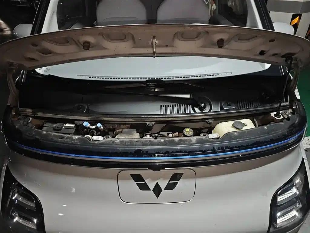 Wuling Air ev Clear Sky 2023 Model, Four-Seat - Advanced Edition — миниатюра 11