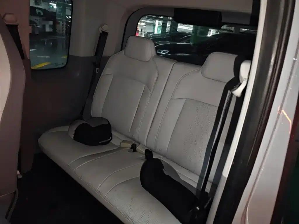 Wuling Air ev Clear Sky 2023 Model, Four-Seat - Advanced Edition — миниатюра 15