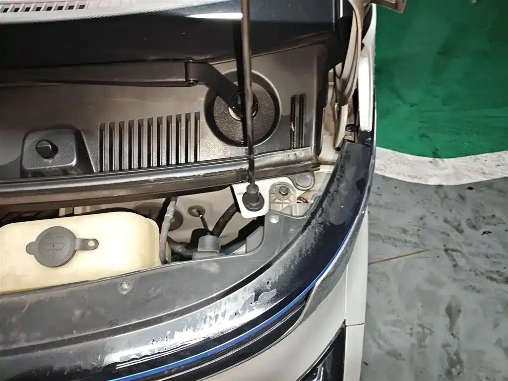 Wuling Air ev Clear Sky 2023 Model, Four-Seat - Advanced Edition — миниатюра 22