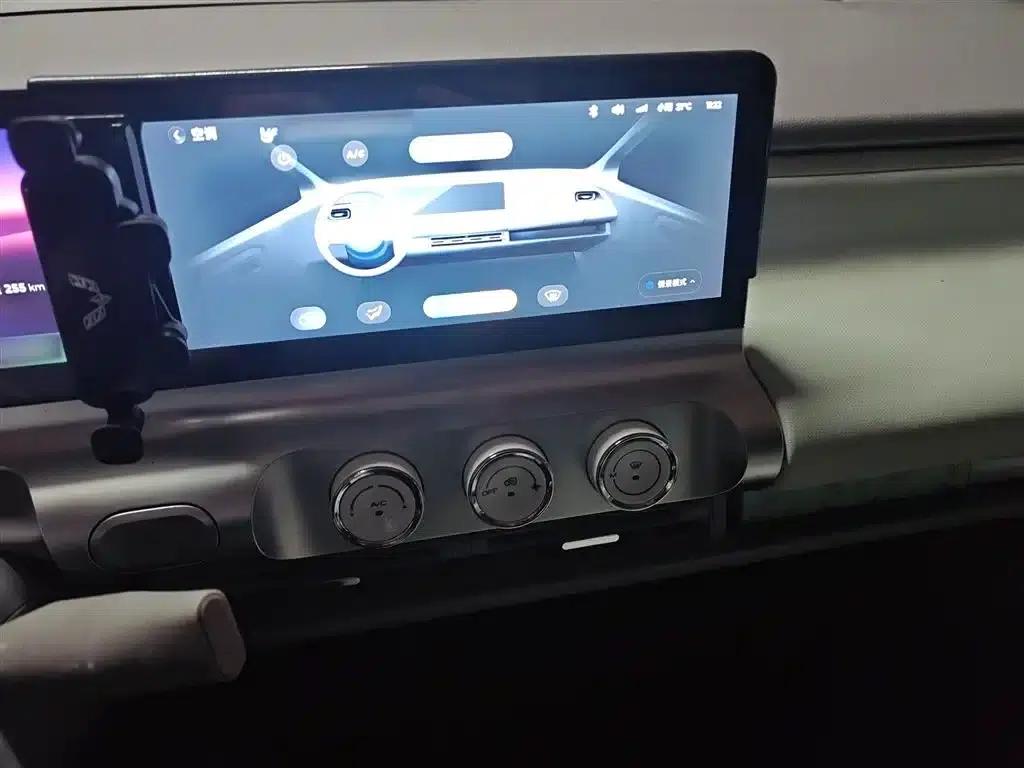 Wuling Air ev Clear Sky 2023 Model, Four-Seat - Advanced Edition — миниатюра 6