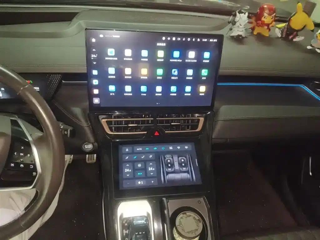 Wey brand Mocha 2021 2.0T 2WD Special Edition — миниатюра 6