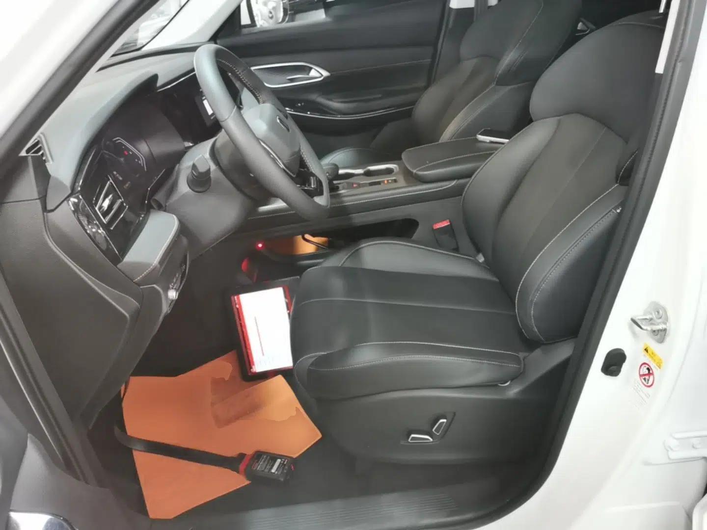 CHANGAN X7 PLUS 2024 1.5T Automatic Prestige 7-Seater — миниатюра 17