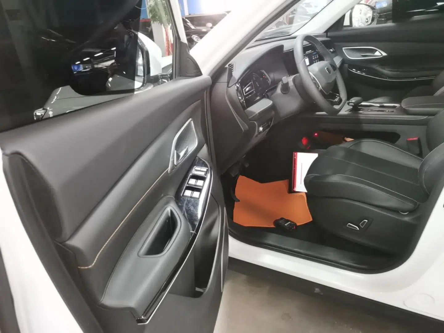 CHANGAN X7 PLUS 2024 1.5T Automatic Prestige 7-Seater — миниатюра 18