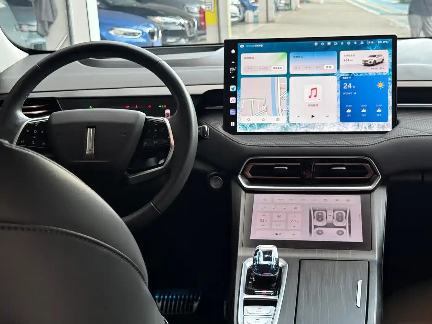 Weipai Latte DHT-PHEV 2022 1.5T AWD Super Large Cup — миниатюра 16