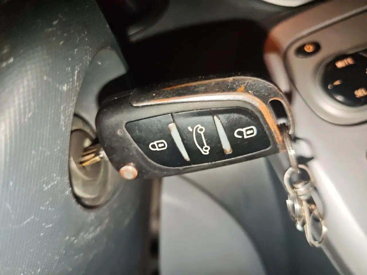 CHANGAN Benni mini 2011 1.0L IMT Comfort Edition — миниатюра 9