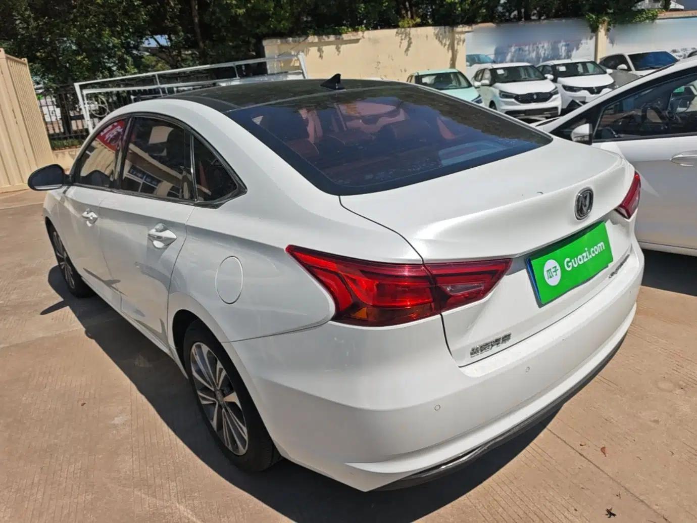 CHANGAN Raeton CC 2018 1.5T Automatic Haoya Model Guangmang Edition China V Standard — миниатюра 4