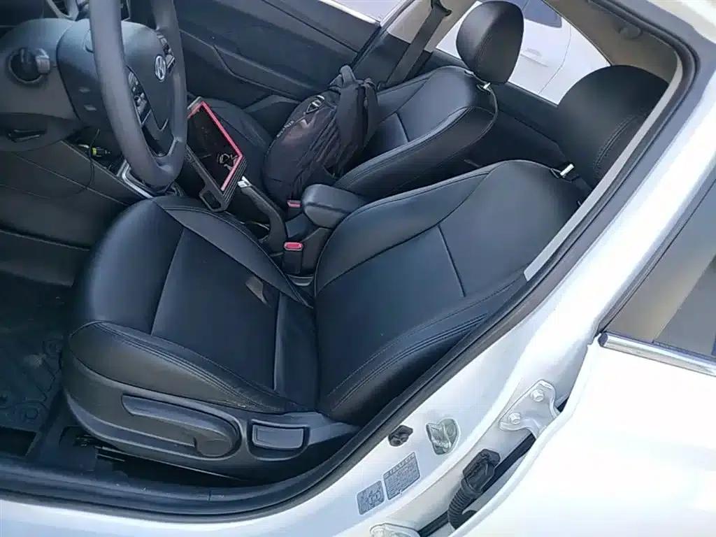 2020 Hyundai Verna 1.4L Manual GLS Cool Edition — миниатюра 15